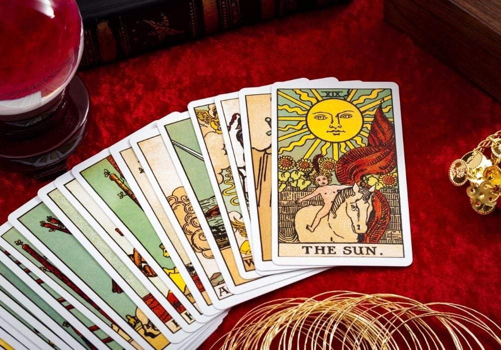 Online Tarot Card Reading in Dubai